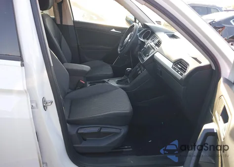 2019 Volkswagen Tiguan 2.0T S из США, поврежденный, VIN 3VV1B7AX2KM140426